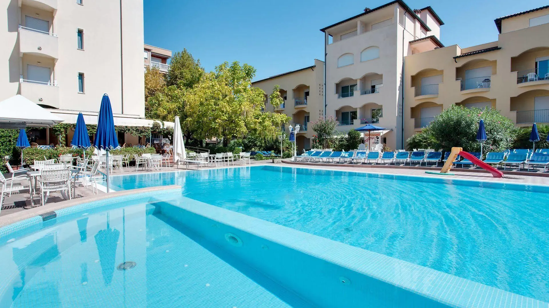 Hotel Sport & Residenza Cesenatico 4*,